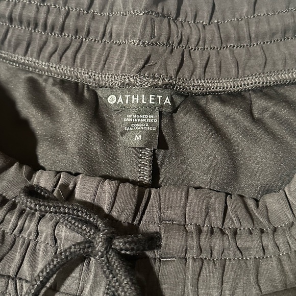 Athleta Seasoft Black Short Size M High Rise Soft Sporty - Picture 4 of 6